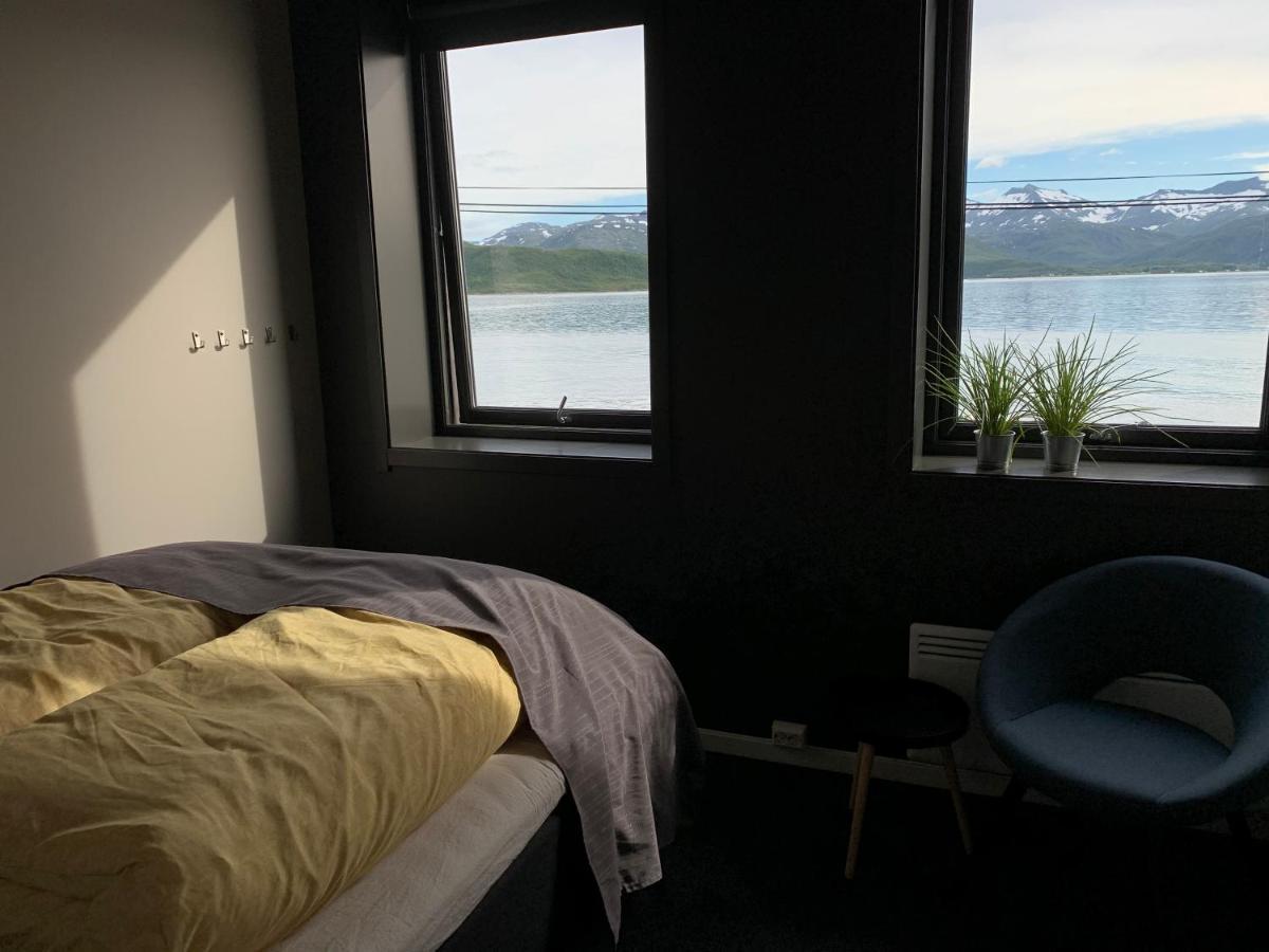 Bedehuset Basecamp Senja Hotel Skaland ภายนอก รูปภาพ