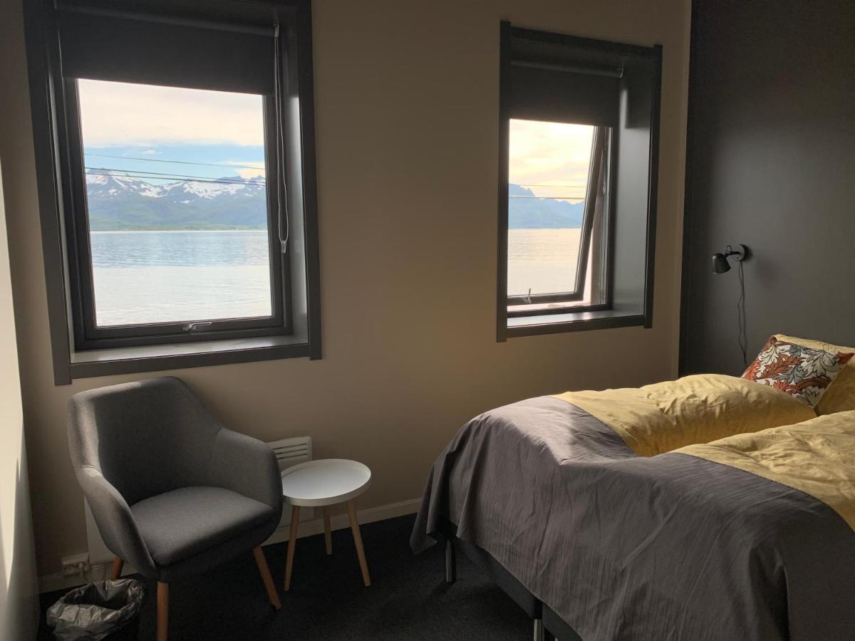 Bedehuset Basecamp Senja Hotel Skaland ภายนอก รูปภาพ